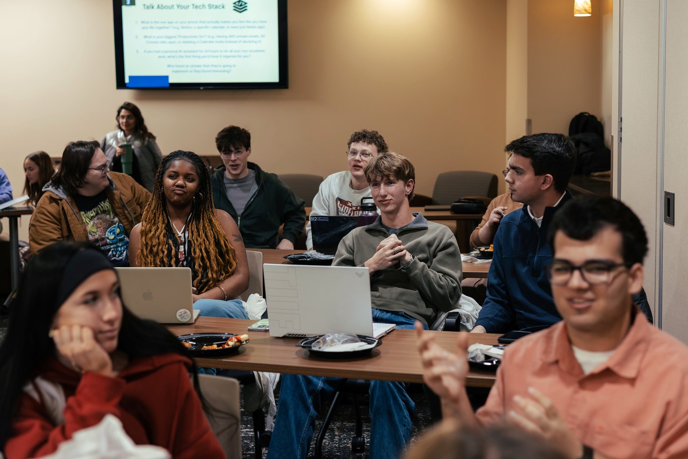 Mizzou CEO members at a weekly meeting